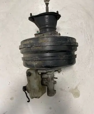 Opel Omega B1 Brake booster 90496289 945F