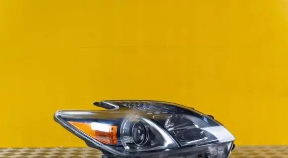 Toyota Prius (XW30) Headlight/headlamp PRIUSHYBRYDA 33008