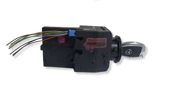 Mercedes-Benz Vito Viano W639 Ignition lock A6399008100 3300231300