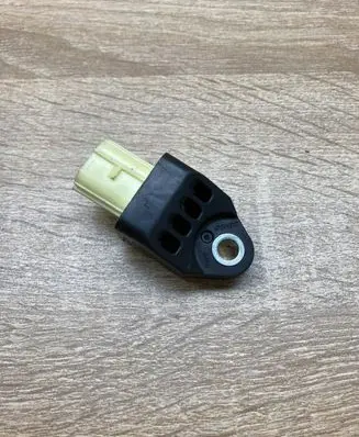 Toyota Prius (XW30) Airbag deployment crash/impact sensor 8983175010