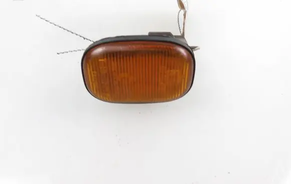 Toyota RAV 4 (XA10) Front fender indicator light