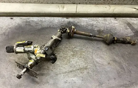 Toyota Avensis Verso Steering wheel axle 45020287 25841032141 89LP0158