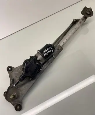 Subaru Forester SG Front wiper linkage and motor 32243 4622