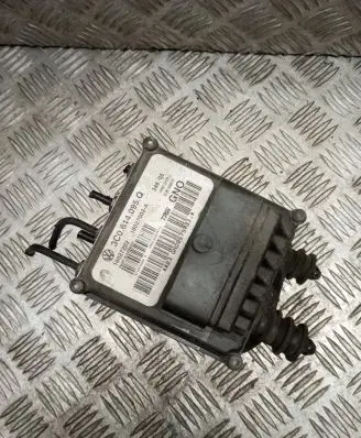 Volkswagen PASSAT B6 ABS Pump 3C0614095Q