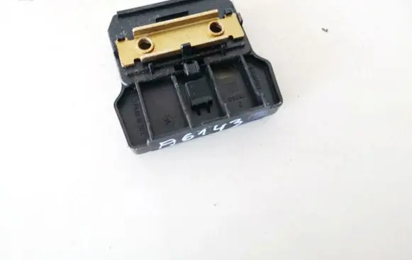 Opel Zafira A Seat back rest lock catch 90589002