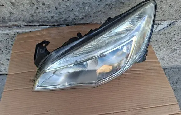 Opel Astra J Headlight/headlamp 