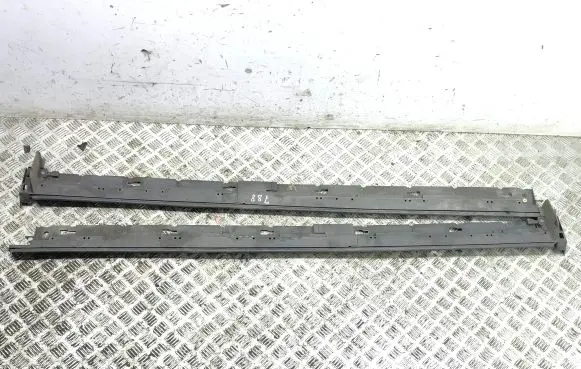Mazda CX-7 Sill