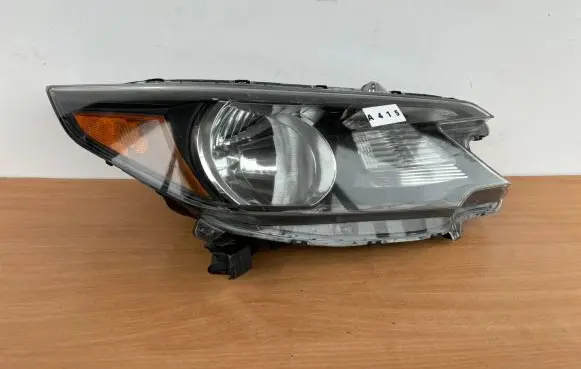 Honda CR-V Headlight/headlamp 33100T0AA01