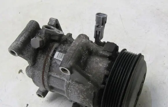 Toyota Auris E180 Air conditioning (A/C) compressor (pump) GE447280-6590