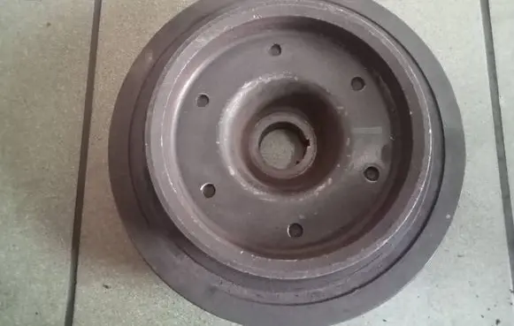 Jeep Grand Cherokee (WJ) Crankshaft pulley A6120300203