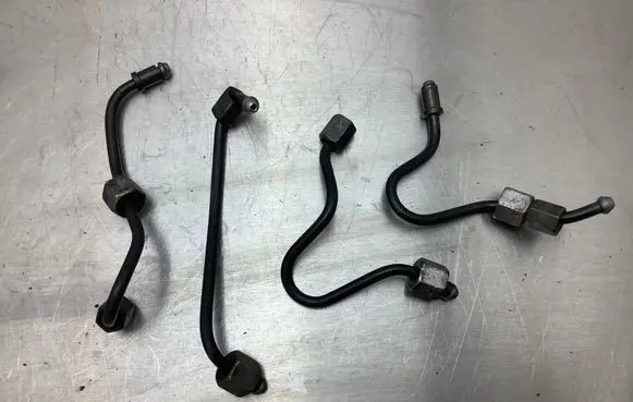 Opel Signum Fuel injector supply line/pipe 