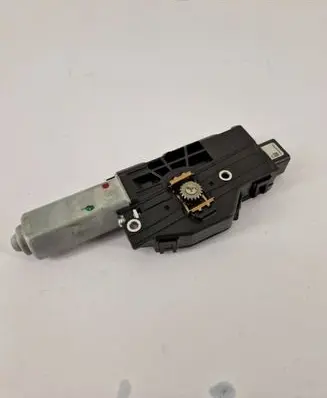 Nissan X-Trail T32 Sunroof motor/actuator WR07E001AH