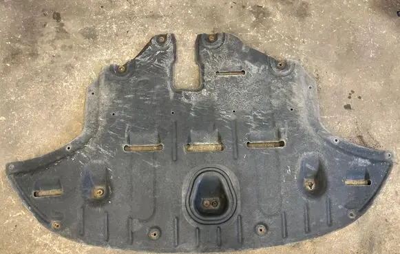 KIA Sportage Engine splash shield/under tray