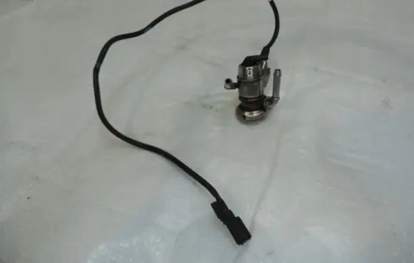 Ford Kuga III AdBlue injector J1G1-5J281-AB