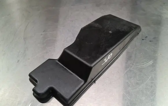 Volvo S80 Fuse box cover 9168994