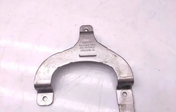 Volkswagen Crafter EGR valve cooler bracket 03L131535D X5CHN11810