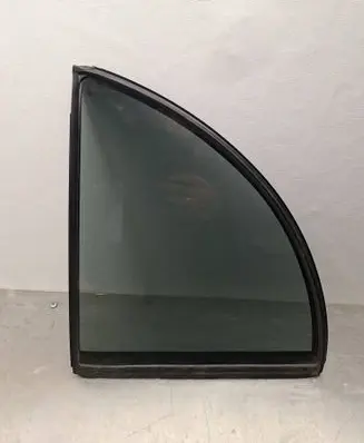 Mitsubishi i-MiEV Rear vent window glass 5740A007