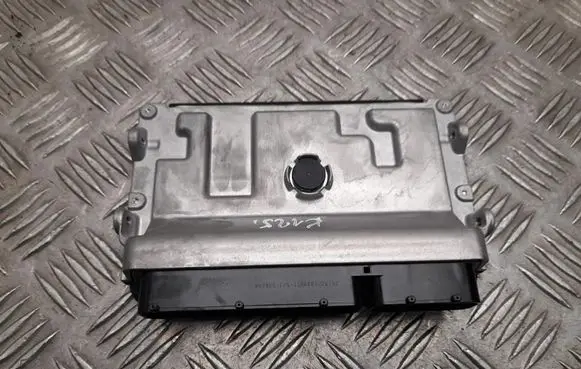 Toyota Yaris XP210 Engine control unit/module 896610UJ30