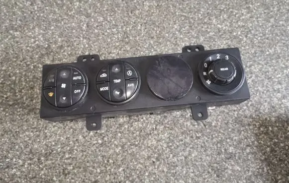 KIA Carnival Climate control unit 0K53B61190