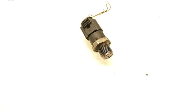 Audi A6 S6 C6 4F Fuel pressure sensor 059130758