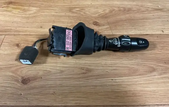 Chevrolet Nubira Wiper control stalk 96552843 52133A1000