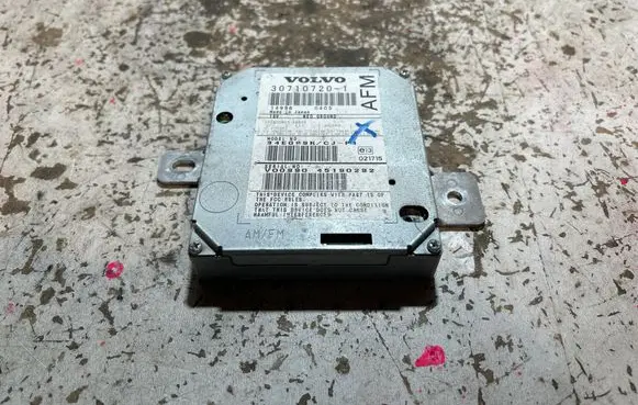 Volvo V50 Antenna control unit 307107201 14996