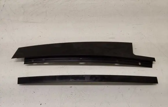 BMW 3 E90 E91 Other rear door trim element 482007