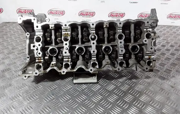 Mercedes-Benz G W461 W463 1st Gen Engine head 1570106100 1329103961 R2780163301