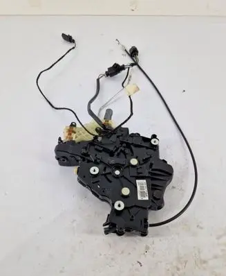 Volkswagen Caddy Sliding door lock 2K0843654BC