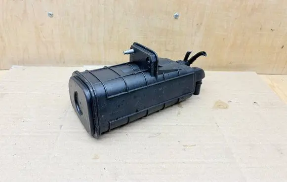 Renault Captur Active carbon filter fuel vapour canister 149507892R H8201588838