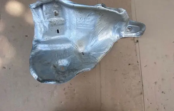 Mercedes-Benz Sprinter W906 Heat shield in engine bay 