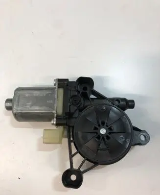 Audi A3 S3 8V Front door window regulator motor 5Q0959801B