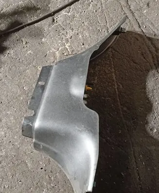 (B) pillar trim (bottom)