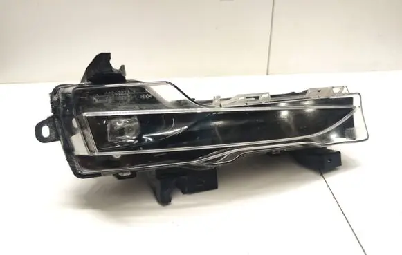 Tesla Model Y Front fog light 150793300C 29112023 0024301402