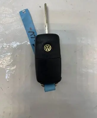 Volkswagen Caddy Ignition key/card 5K0837202Q