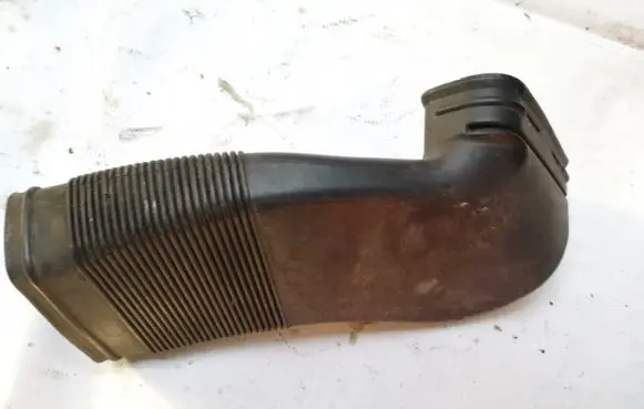 Audi A6 S6 C5 4B Air intake hose/pipe 8d0129617