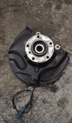 BMW 5 E60 E61 Front wheel hub