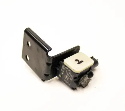 Mercedes-Benz S W221 Airbag deployment crash/impact sensor 0038202926 A2215458040