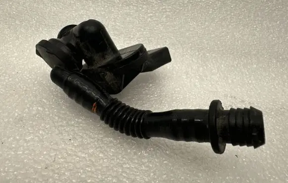 Audi A6 S6 C5 4B Sensor 8E0611933R 036905051