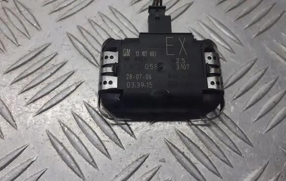 Opel Astra H Rain sensor 13107803