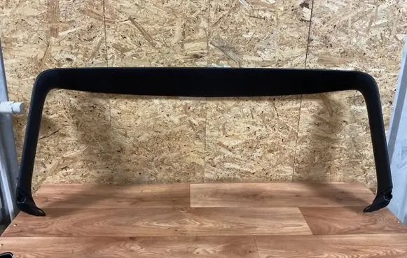 Volkswagen Touareg II Tailgate trim 7P6867603