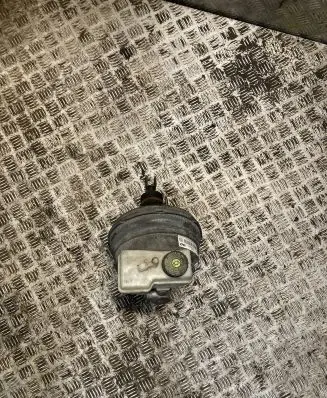 Mercedes-Benz Vaneo W414 Brake booster 0054301530 A0054301530