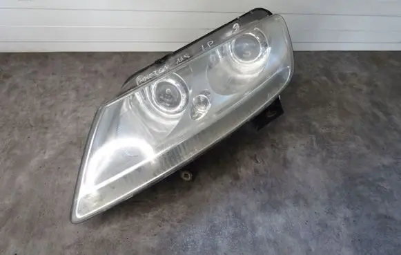 Volkswagen Phaeton Headlight/headlamp