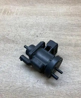 Mercedes-Benz Vito Viano W638 Vacuum valve A0005450427