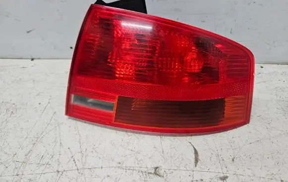 Audi A4 S4 B7 8E 8H Rear/tail lights 8E5945096
