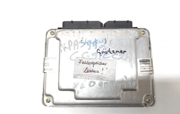 Volkswagen PASSAT B5 Engine control unit/module 0281010101 3B1907401