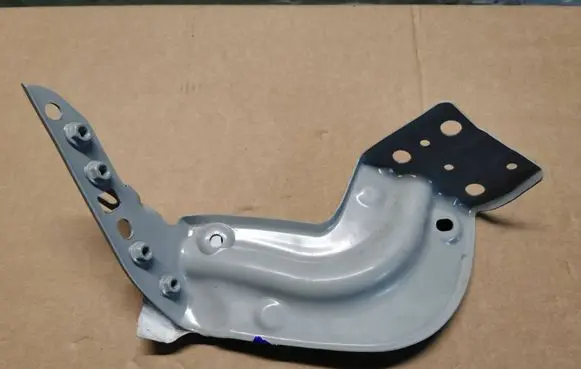 Volvo EX30 Fender mounting bracket 80009035-DANEK 80009035