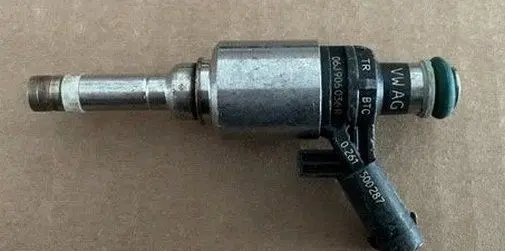 Seat Altea XL Fuel injector 0261500287-T