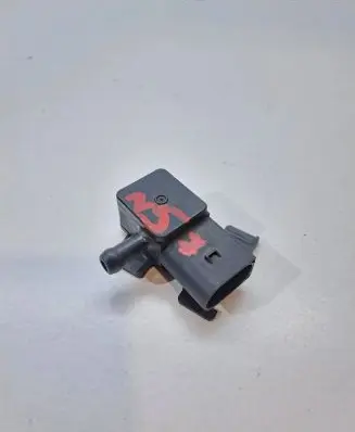 BMW 5 F10 F11 Exhaust gas pressure sensor 7805152