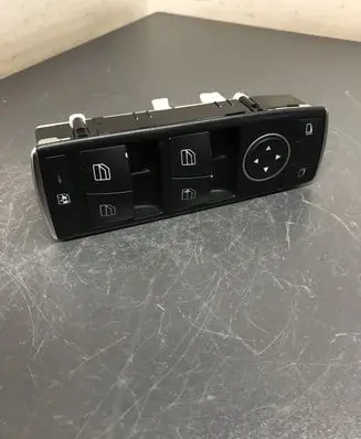 Mercedes-Benz C W203 Electric window control switch A2049055302